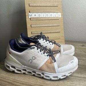 On Cloud On Running Cloud Stratus S White Almond